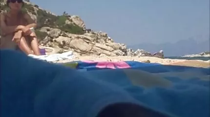 يأخذ الحيوانات المنوية سكس الام مترجم عربي للرجل بعد ممارسة الجنس اللطيف معهم في سرير الأطفال