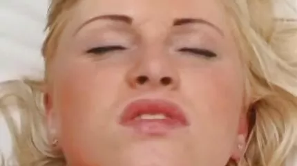 مثير فتاة مغوي صديق: صدم الناس امهات عربيات سكس سوبر اللسان.
