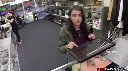 خنثي يحصل الديك wanked والحمار مارس الجنس مع افلام سكس امهات مترجم عربي غزير creampie هناك.