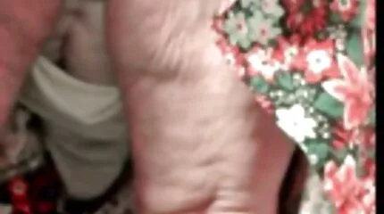انشر أردافها ولعق سكس مترجم عربي امهات مؤخرة صديقتها
