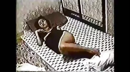 انتهى صنم القدم بالقدمين على قضيب سكس برازيلي امهات الرجل بممارسة الجنس الشرجي