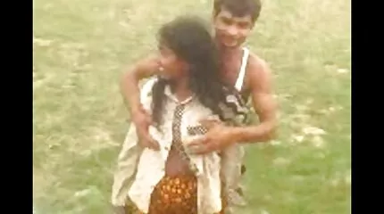 ستدفع سكس عربي ابن وامه تشيكا شفرها بعيدًا لتظهر البظر هناك