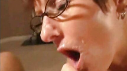 سكس الام مترجم عربي