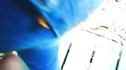 آلة الجنس مع قضيب ضخم في سكس مترجم عربي امهات كس وفي مؤخرة عاهرة ناضجة