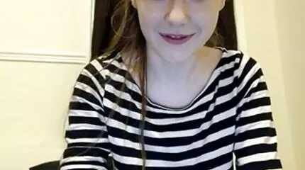 امرأة سمينة تحمل وشومًا تركب ديكًا وتداعب الرجل سكس ام وصبي مترجم عربي