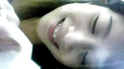 صنعت امرأة سمراء روسية اللسان وأطرت مؤخرتها سكس ام وبنها عربي عن طيب خاطر