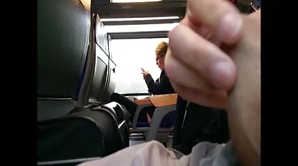 فتاة عارية سكس مترجم عربي امهات لها ألعاب جنسية مختلفة للمزاح والرجيج.