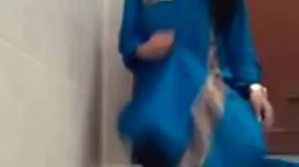 زارت جينا الجميلة سكس مترجم عربي ام ذات الشعر الأشقر فريق التمثيل التشيكي