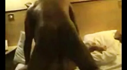 فرخ أحمر الشعر في جوارب سكس مترجم عربي امهات سوداء إيلا هيوز cums مع رجل.