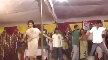 يمارس الابن زوجة الأب سكس ام مترجم عربي المسن