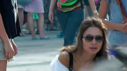 الزنجي الروسي يمارس الجنس مع حلق امرأة في سكس امهات العرب جوارب طويلة