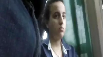 انتهى اليابانيون سكس امهات اجنبي مترجم من كس الفتيات وجلبوها إلى هزة الجماع بيده
