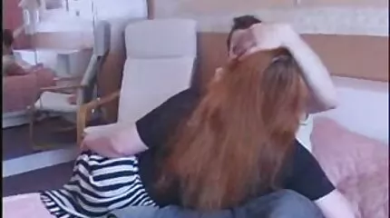 قيدوا فتاة يحصل الحمار سكس أمهات مترجم للعربية صفع وجلد الثدي