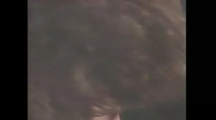 الفرخ تمتص قضيب افلام سكس امهات عرب عشيقها أمام زوجها الروسي